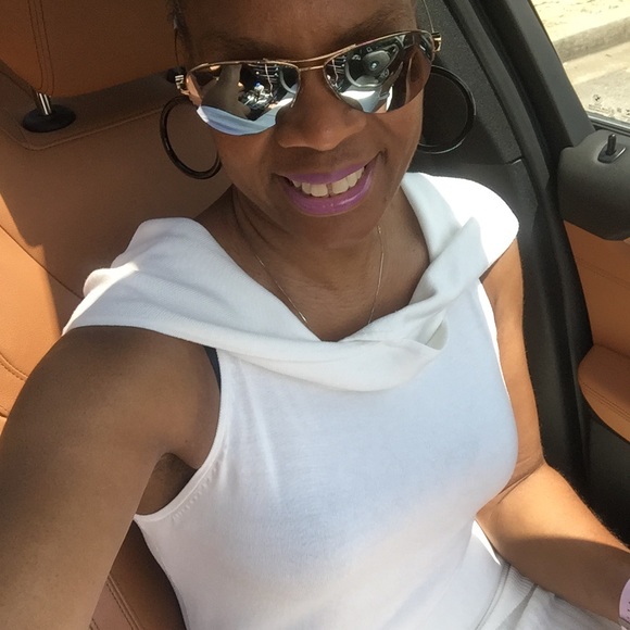 😘💋Posh Ambassador ~Imani's Closet💋😘 - Picture 3 of 7